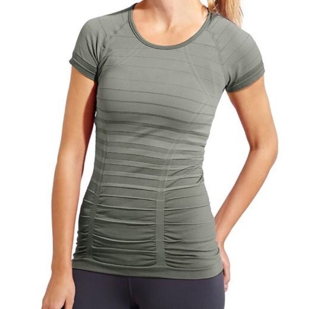 Athleta Gradient Tee in Green